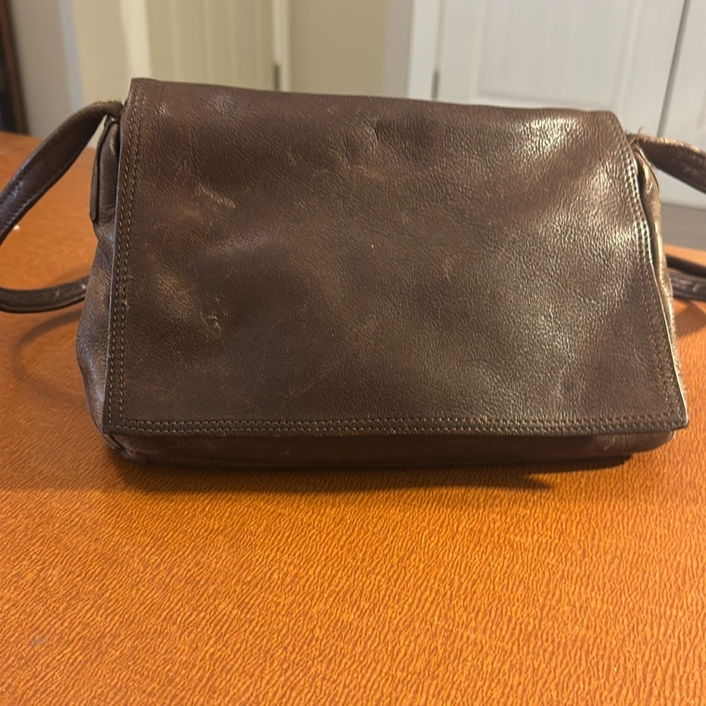 Brown Leather Shoulder or Crossbody Bag by Libaire California.‎ Made in USA.